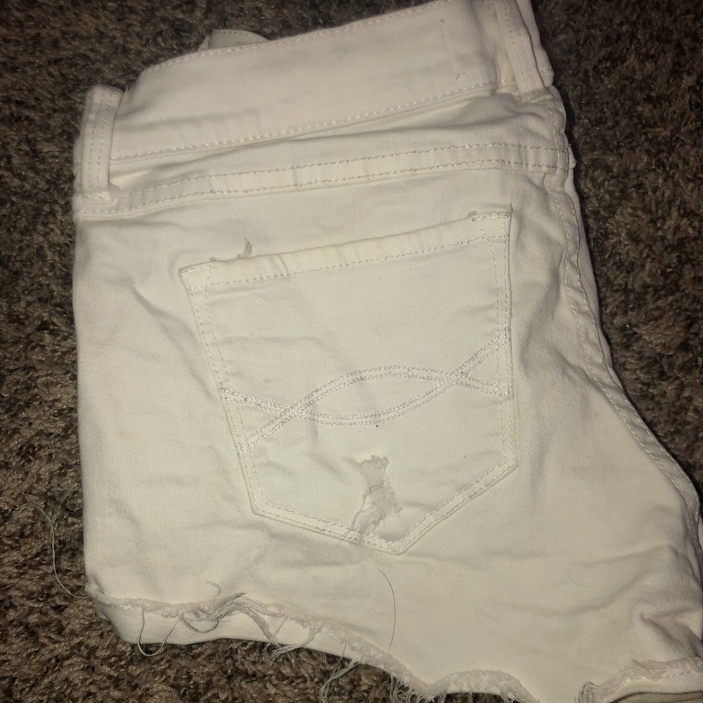 Size 6 white shorts